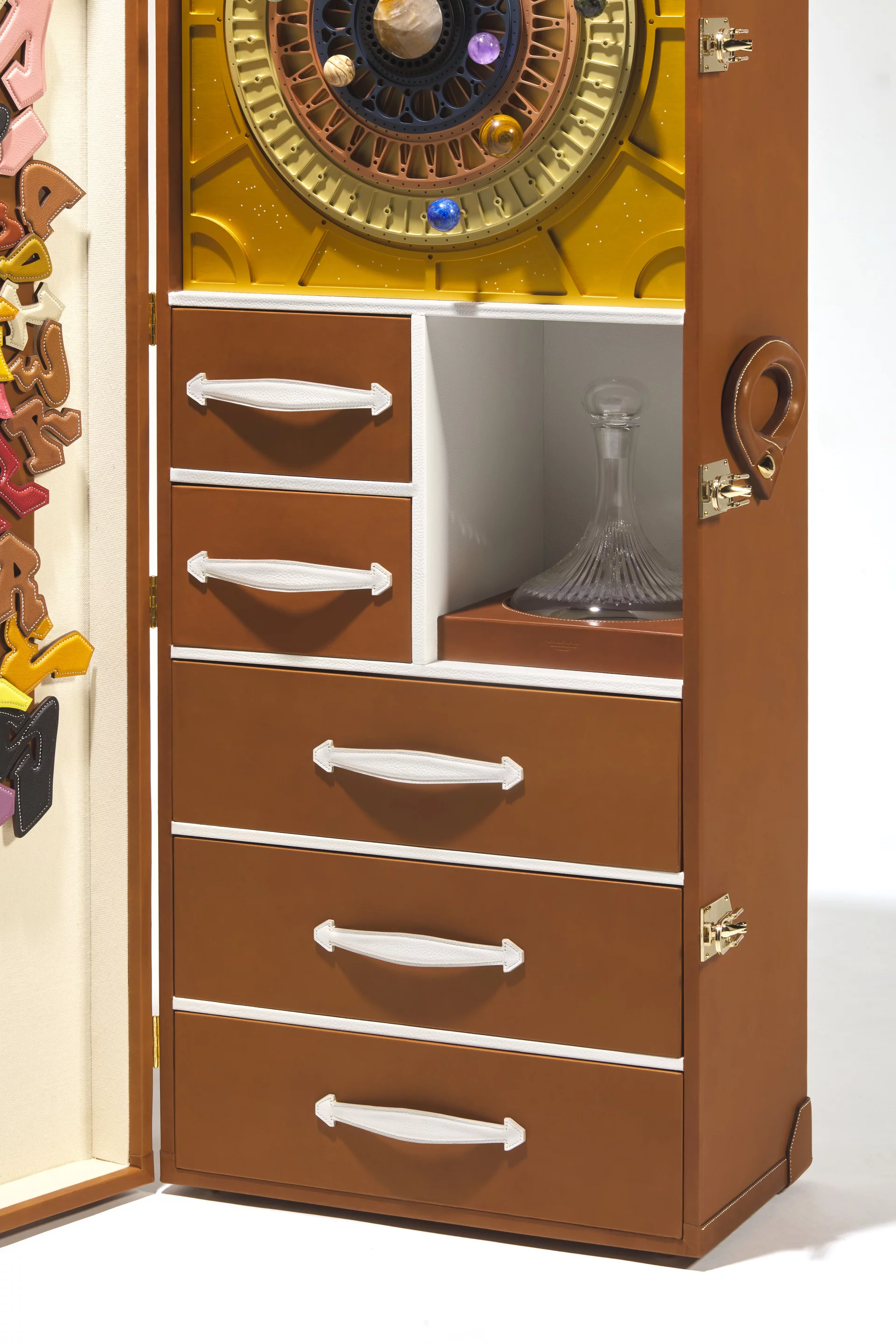 Drawers in the wine storage box
