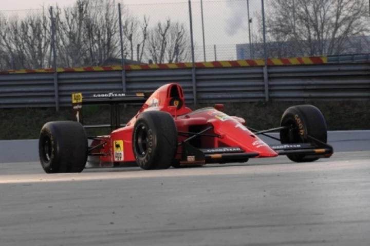 Alain Prost's 1990 Ferrari 641/2 F1 car is to be auctioned on May 17