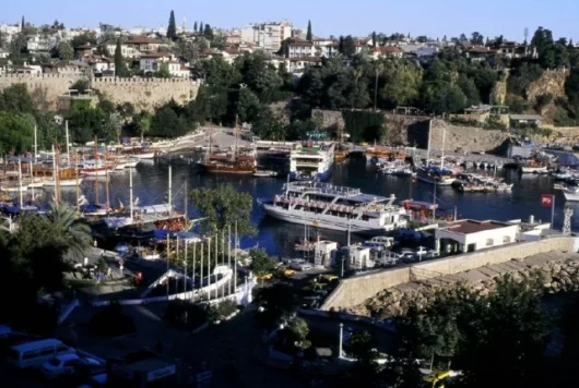 Gratuitous scenery shot from Antalya, Turkey