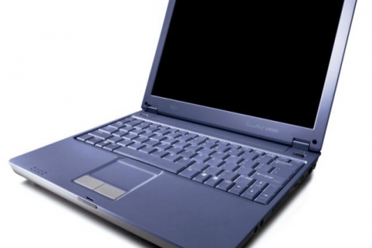 Another carbon fibre ultralightweight laptop