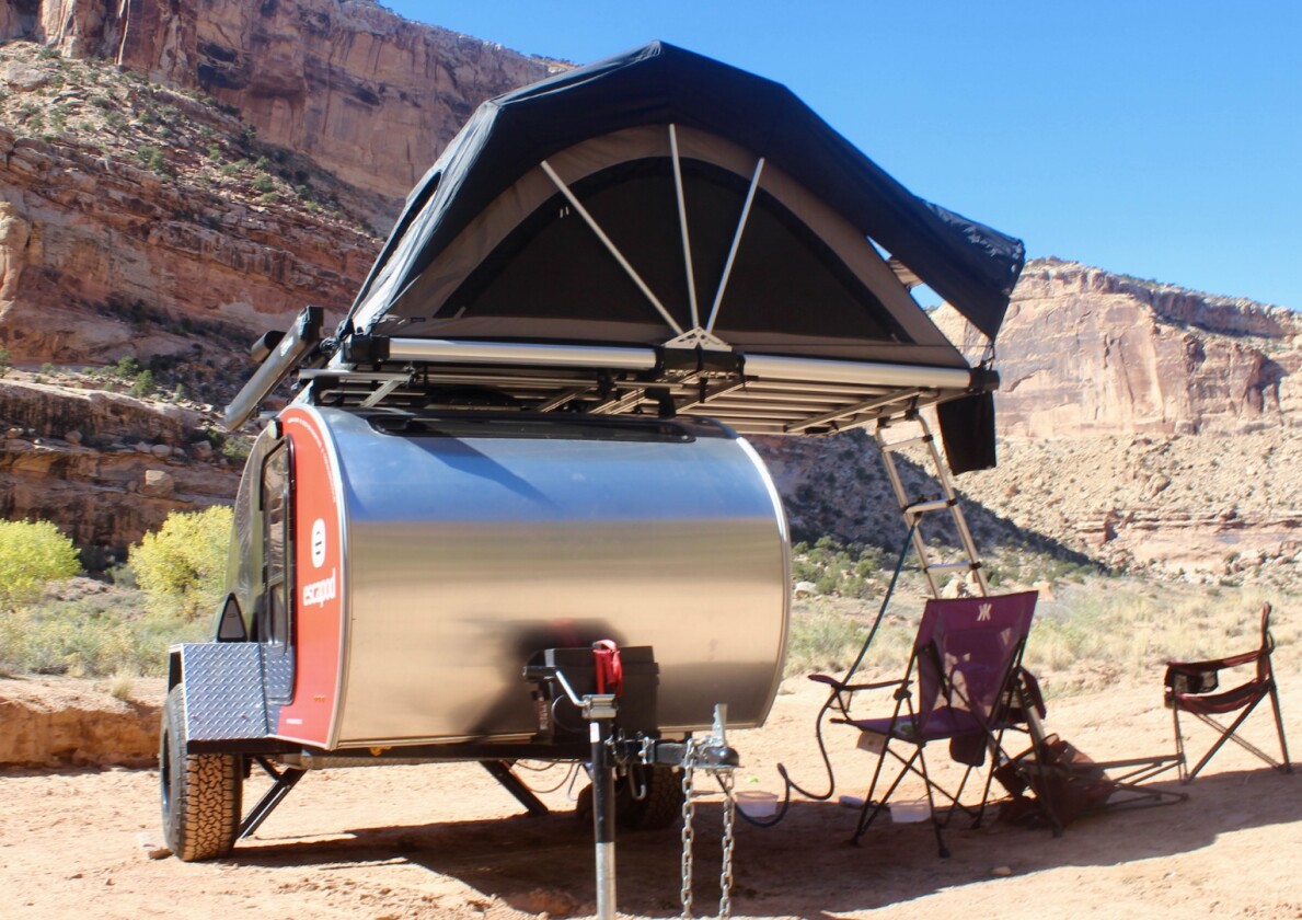 One of the advantages we really liked was being able to quickly unhitch the trailer and take day trips without packing up, something you don't get with alternatives like a roof-top tent or vehicle-mounted camper