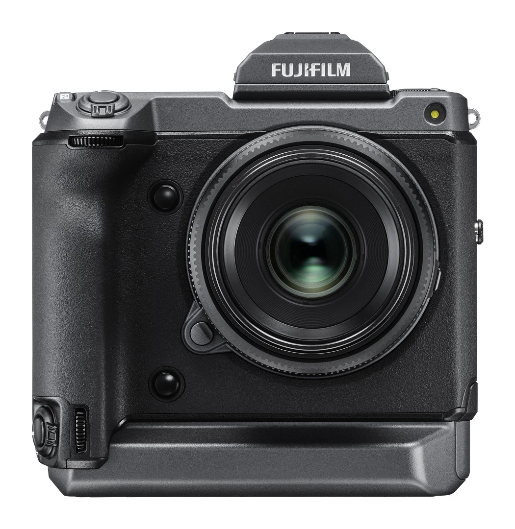 The GFX100 has been weather-sealed at 95 points around the camera and is able to operate in a wide temperature range of 14° F to 104° F