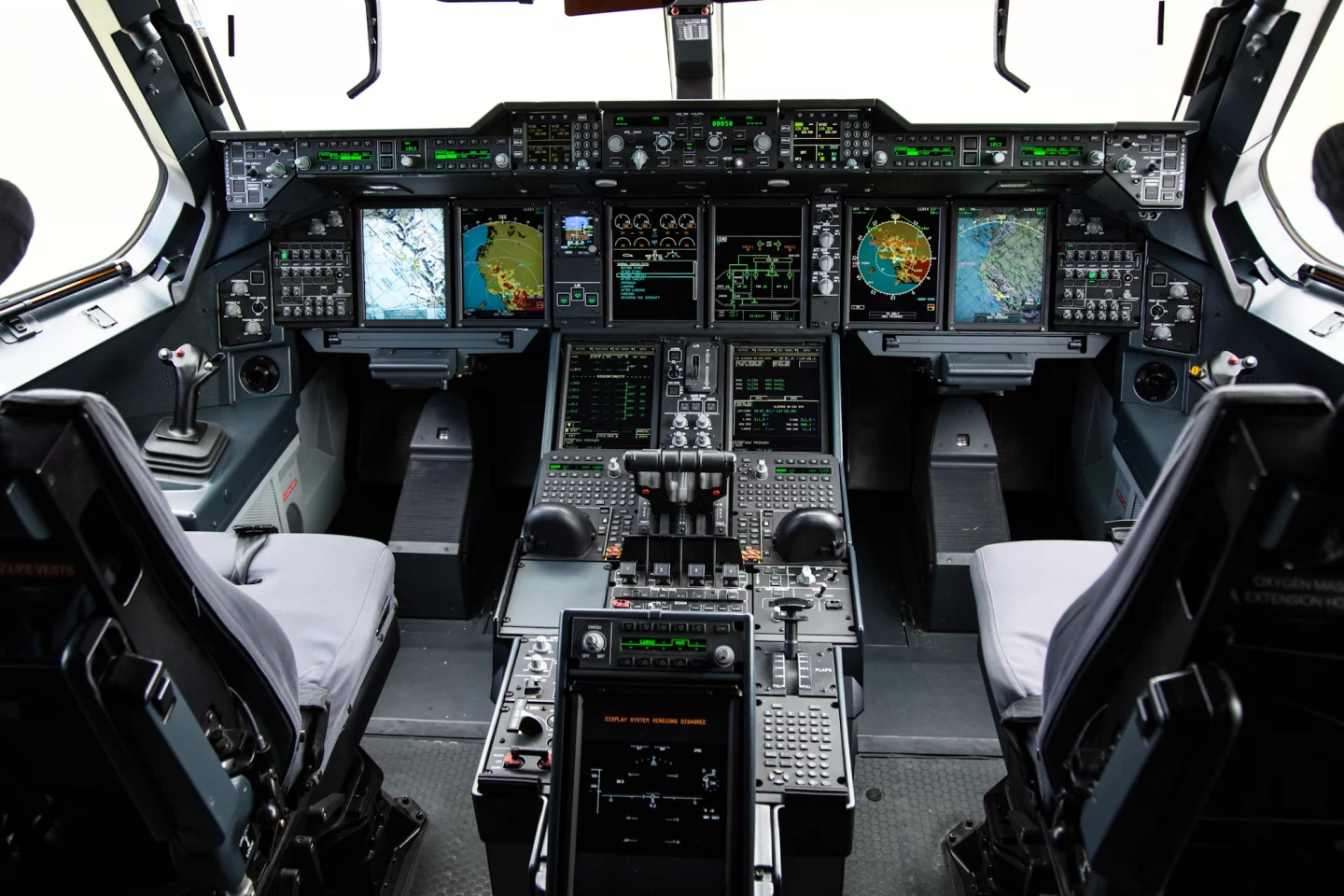 Inside the cockpit of the Atlas A400M (Photo: Noel McKeegan/Gizmag.com)