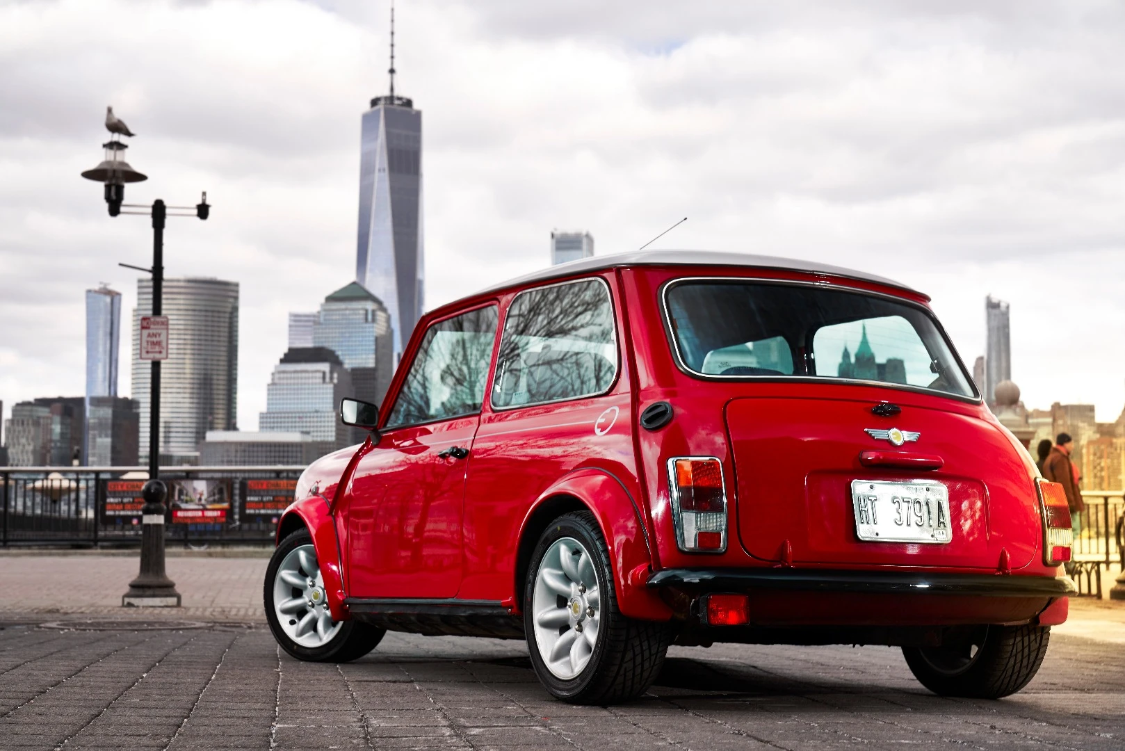 Classic Mini Electric concept: old-school body shape, electric powertrain