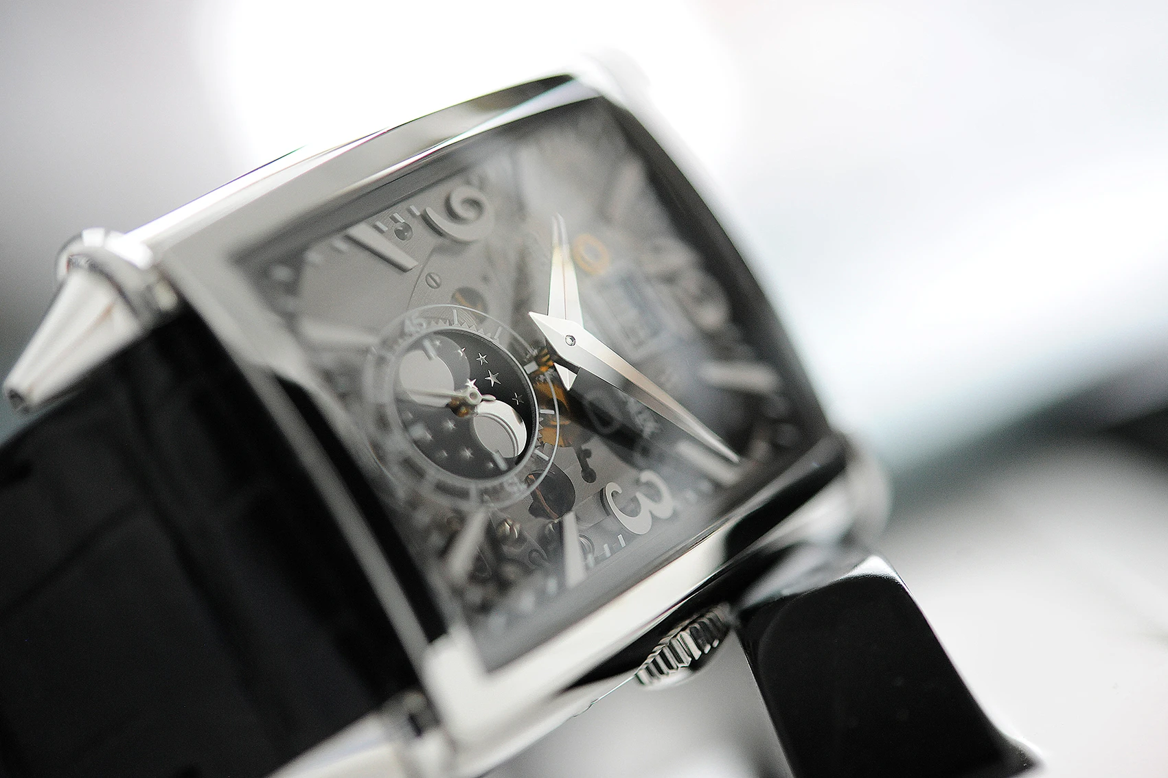 The Vintage 1945 Large Date and Moon-Phases watch is water resist and to 30 m