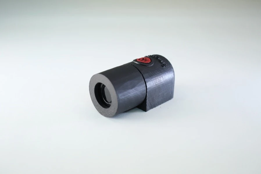 The SmartRim attaches to a wheel arch using adhesive and a removable clip base-plate and is said to be waterproof, dust-proof, dirt-proof and vibration-proof