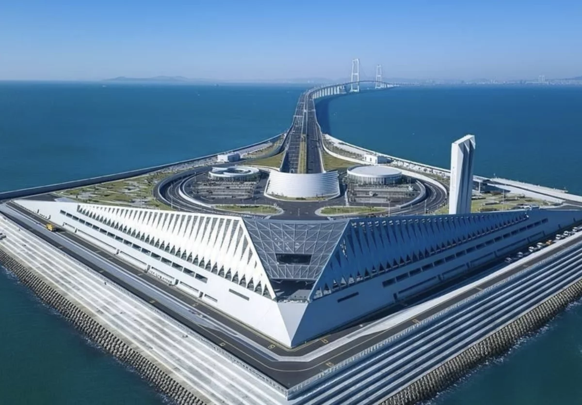 The world's first fully robot-staffed hotel is set to open in 2027 ?url=https%3A%2F%2Fnewatlas Brightspot.s3.amazonaws.com%2Fac%2Fea%2F2df877ad416c93ab801214779041%2Fscreenshot 2026 06 26 At 2 49 39 Pm
