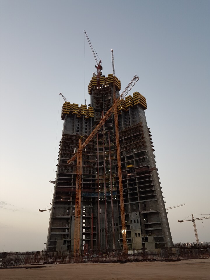 The JEC Tower in Saudi Arabia will become the first building in the world to reach a height of 1 km (0.62 miles)