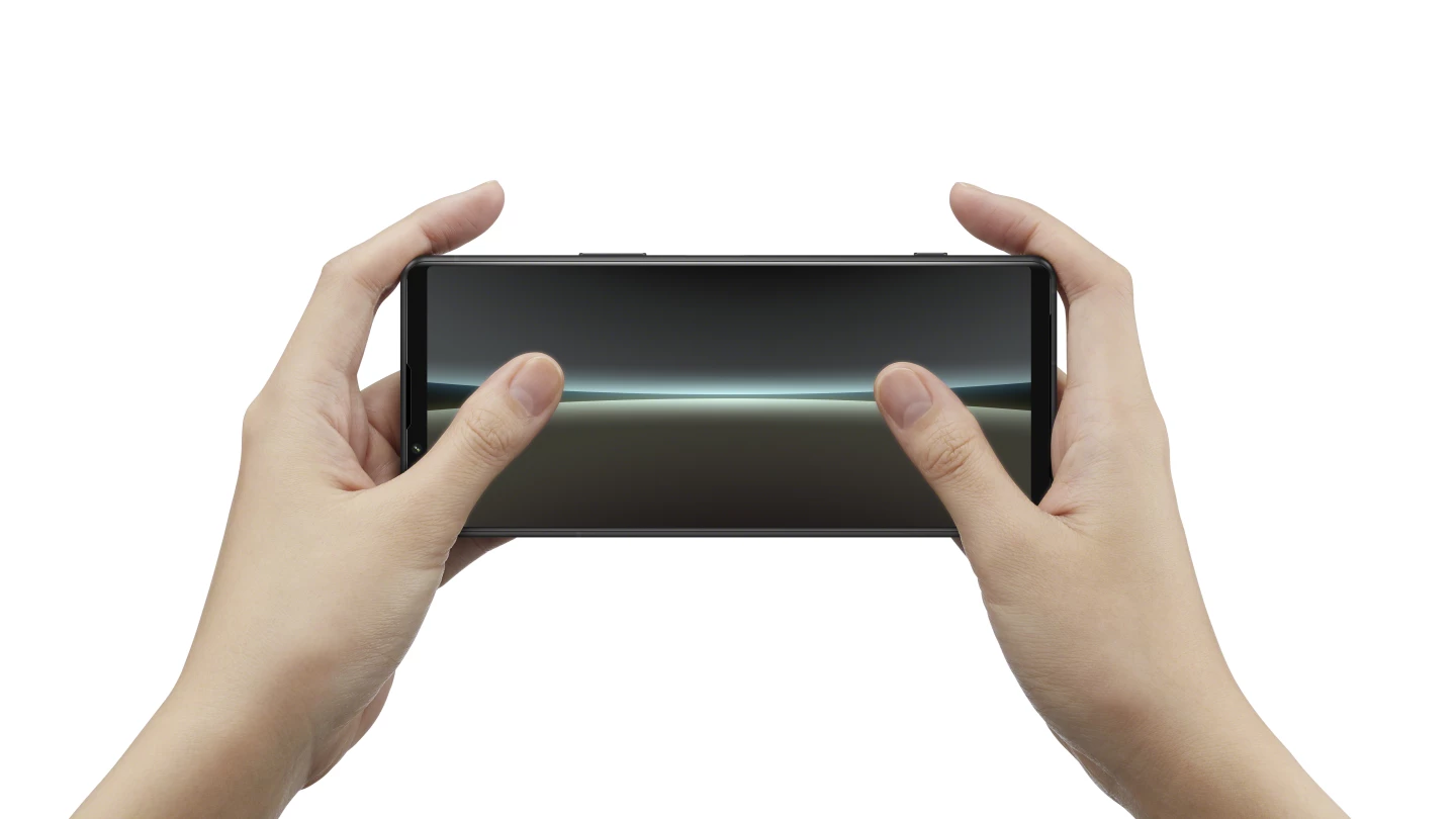 Fast refresh rates, along with blur reduction and snappy touch response should make for fast, precise and smooth mobile gaming