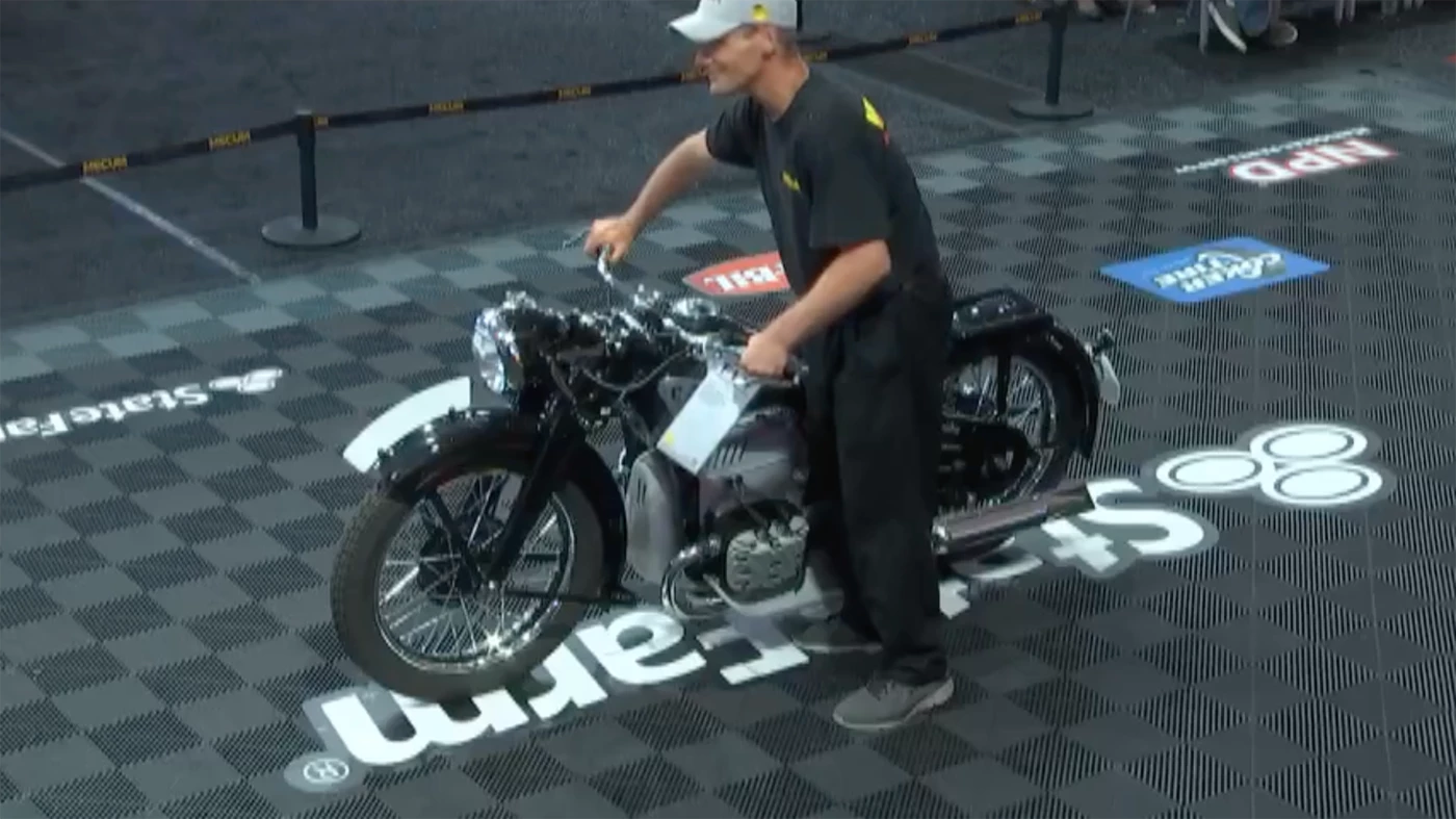 Sold for $67,100 | 1937 Zundapp K800 | Mecum | Estimated price: $50,000 to $65,000 | Official Auction Page