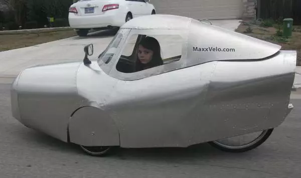 Designer Michael White's daughter drives the MaxxVelo