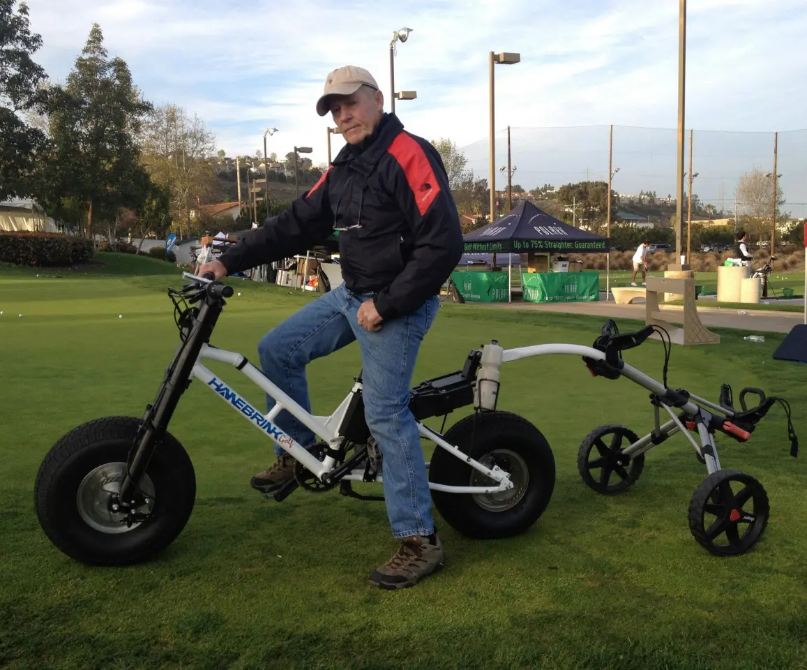 Dan Hanebrink about to take the Links BRINK golf model out on the course