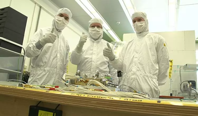 Optical bench under development (Image: Astrium)