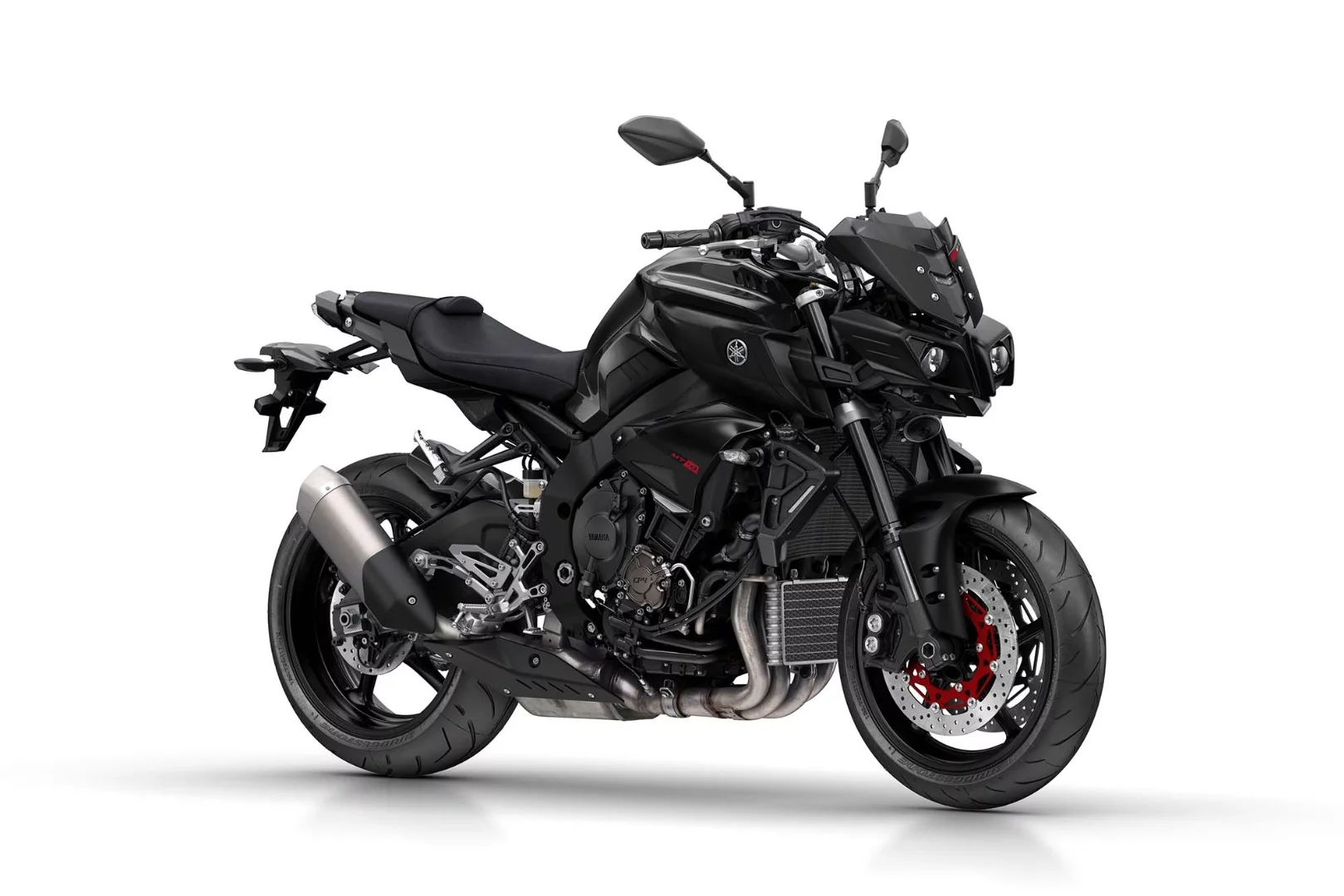 Yamaha MT-10: menacing in black with a splash of red