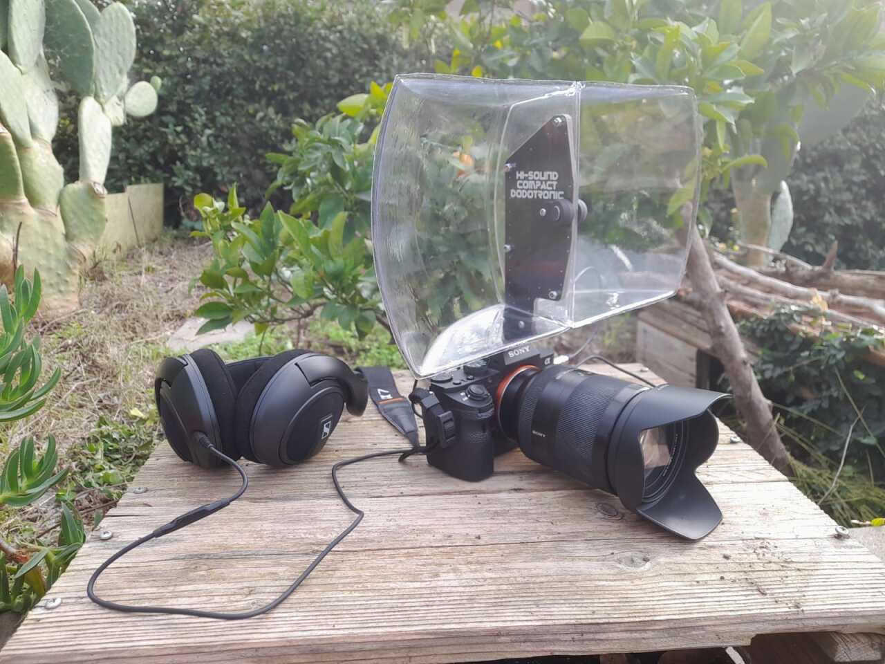 Hi-Sound Compact is powered by a connected camera or recording device
