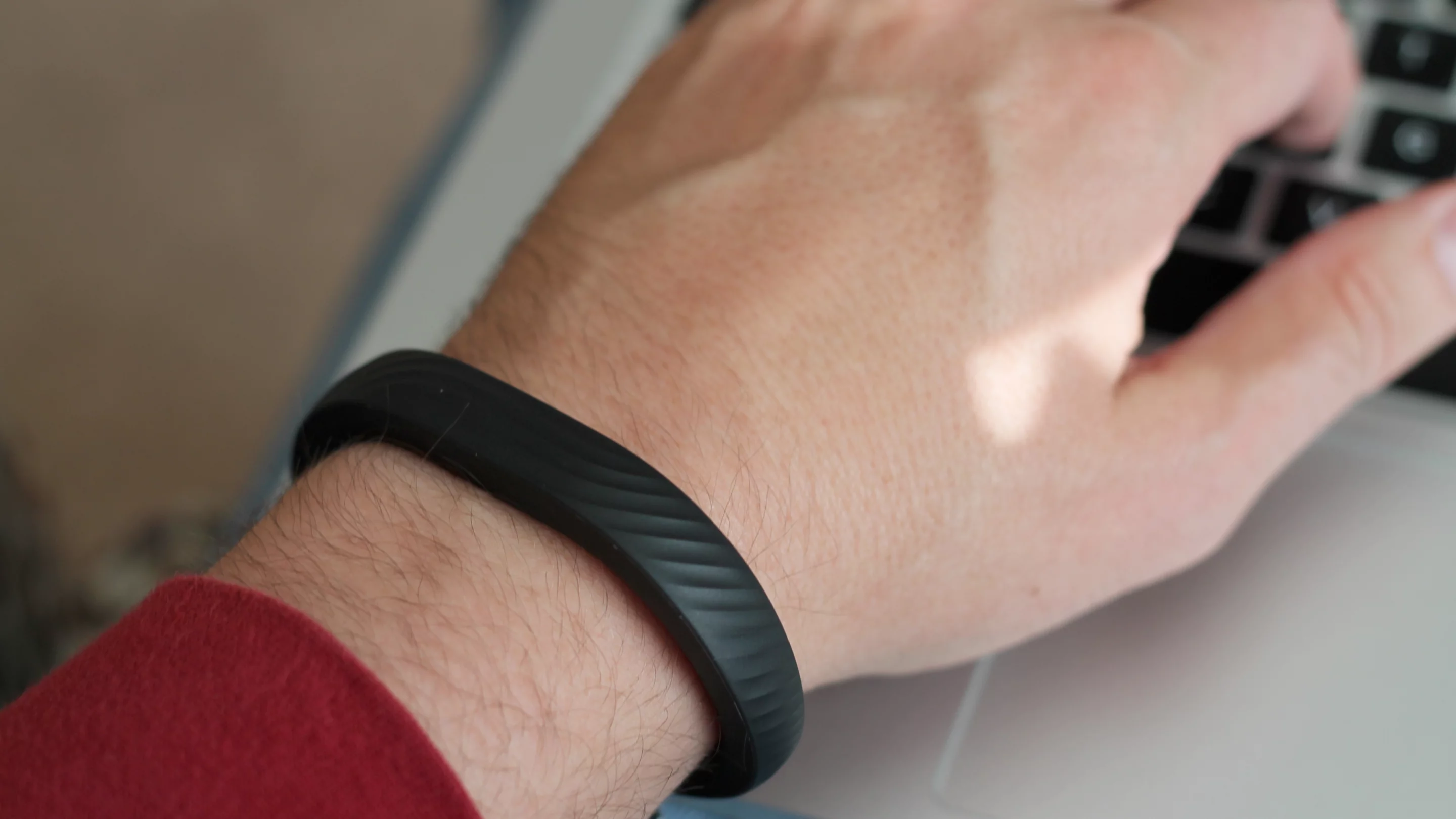 If you ask us, the Up24's killer feature is Idle Alert: which reminds you to get up and move if you've been sitting still for too long