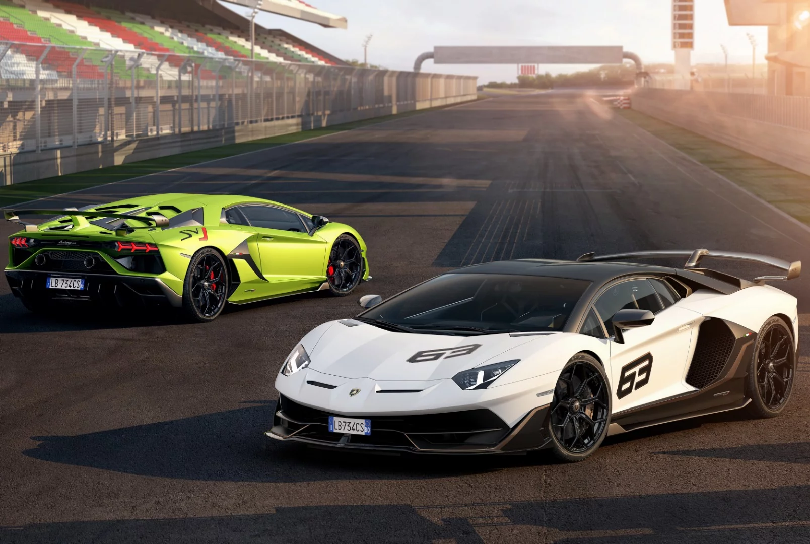 The production Aventador SVJ and the specially-liveried SVJ 63 are shown in contrast