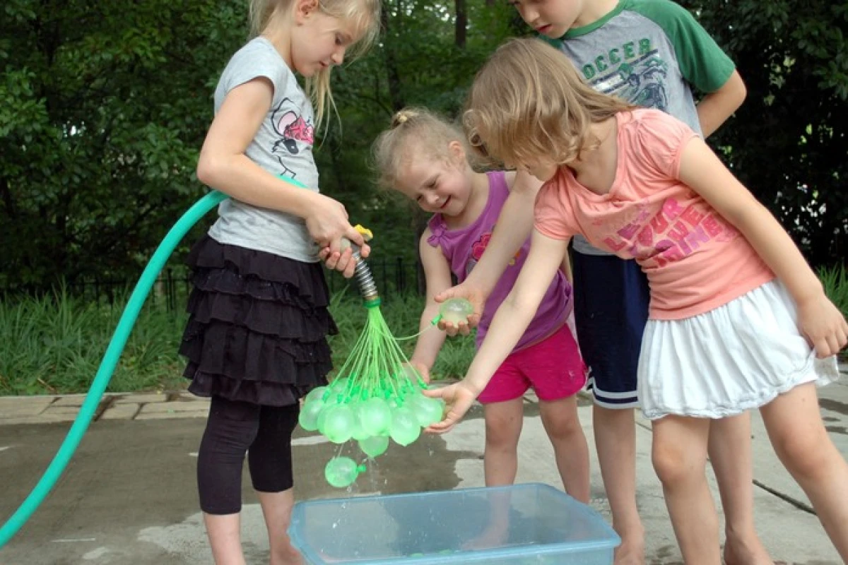 Inventor Josh Malone claims that it's possible to fill 100 Bunch O Balloons every minute