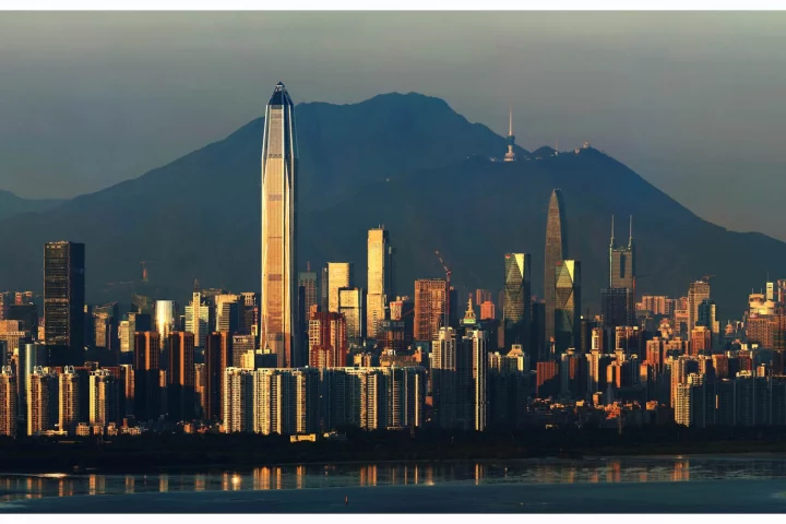 KPF's Ping An Finance Centre reaches a height of 599.1 m (1,965 ft), making it the 4th-tallest building in the world