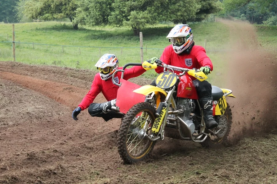 Two-person sidecar scrambling
