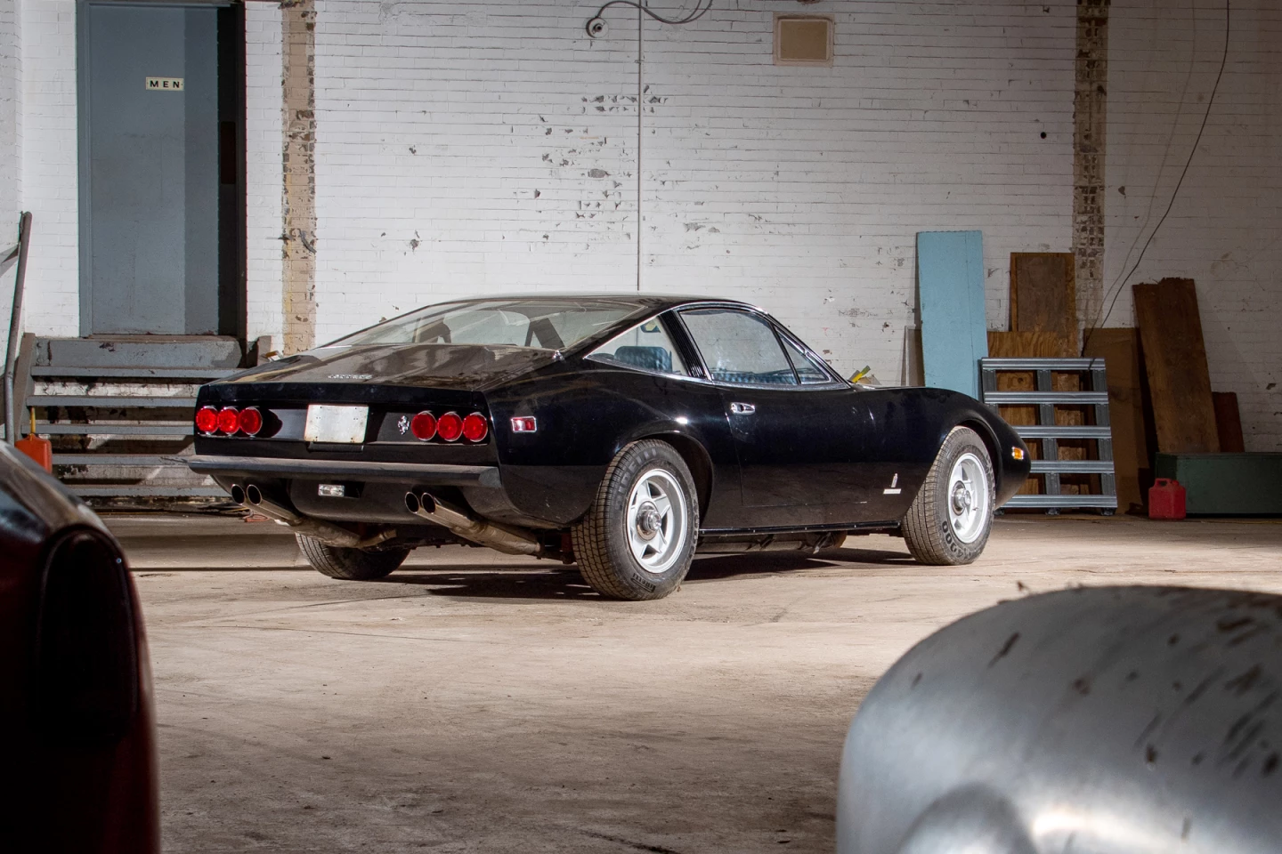 1972 Ferrari 365 GTC/4 by Pininfarina