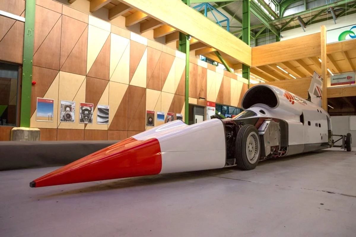 The Bloodhound LSR team will attempt a land speed record in late 2020