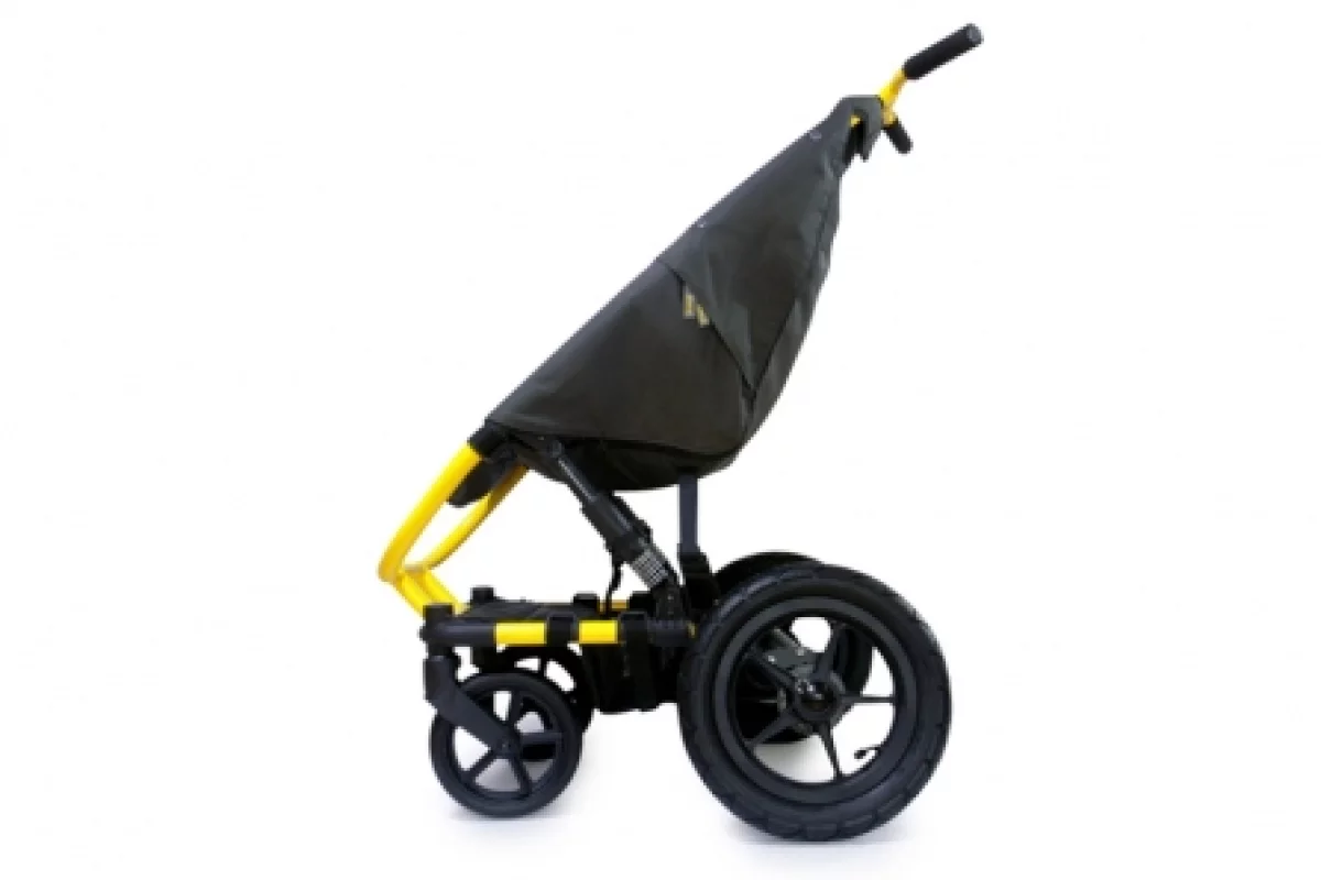Curio Avventura stroller is designed to fit through the narrowest of passageways