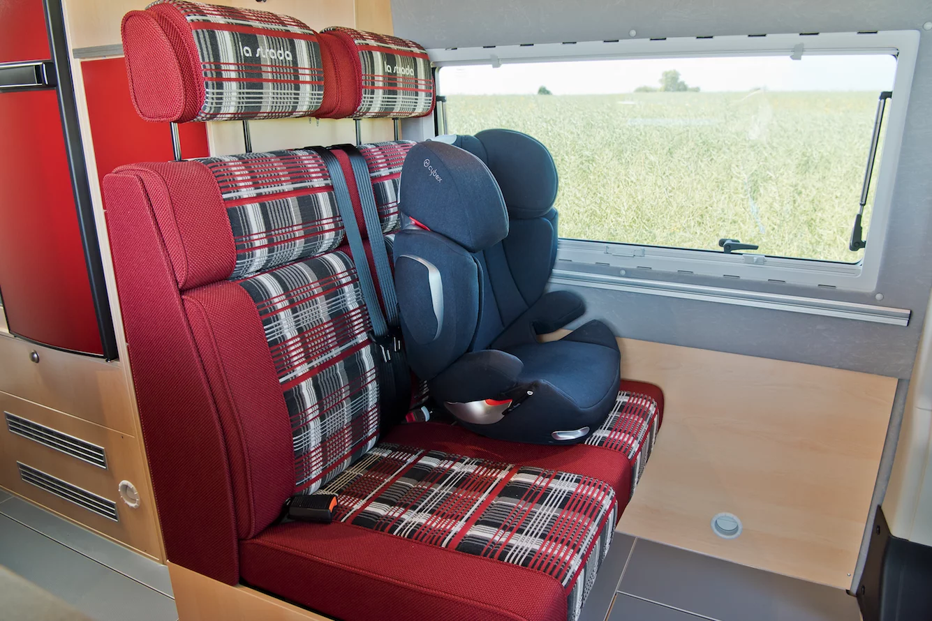 The window bench seat includes Isofix points for a child seat