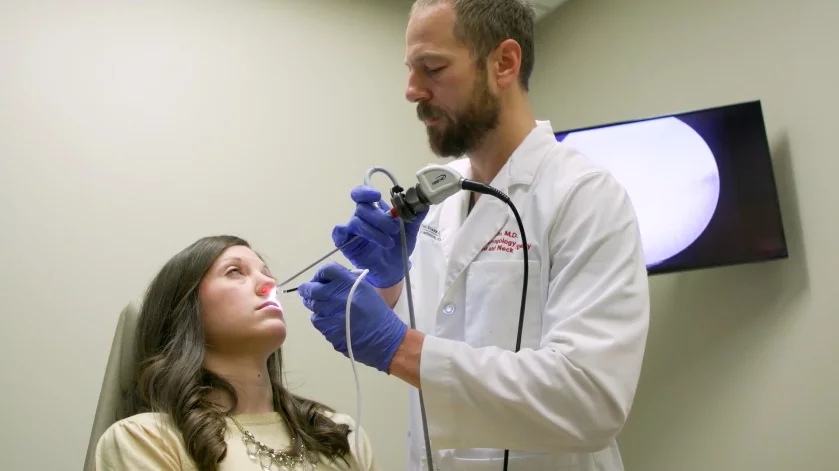 Dr. Brad Otto uses the Vivaer Nasal Airway Remodeling device on a volunteer