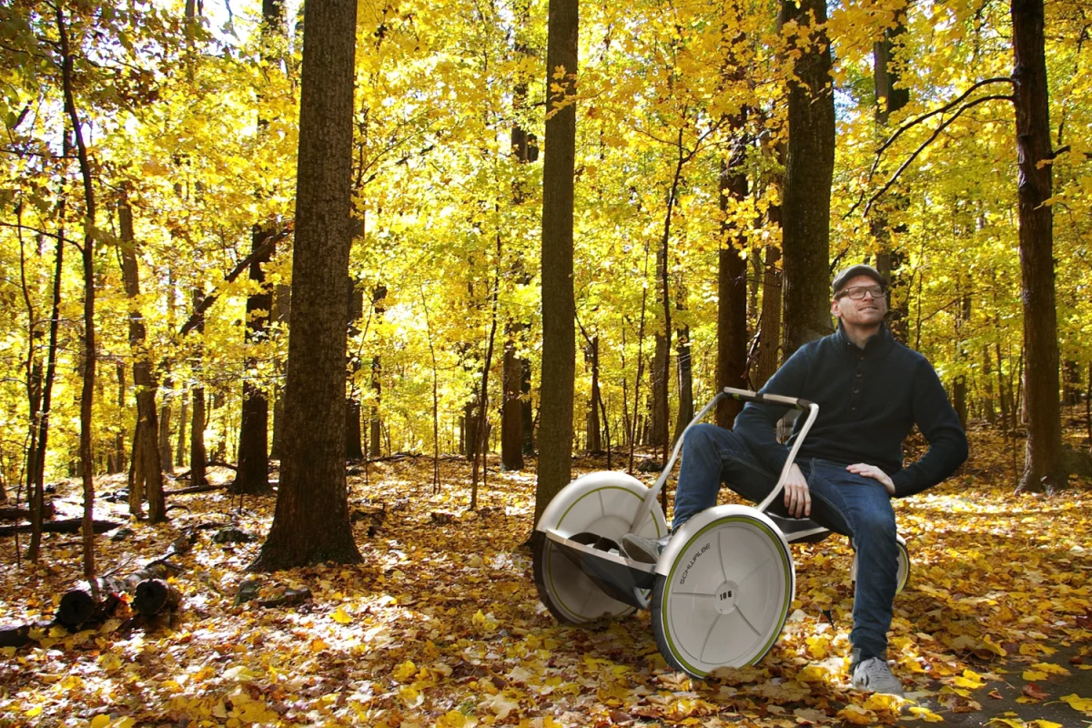 The designer sees the RowRay being available for hire in city parks, at the beach or in the woods