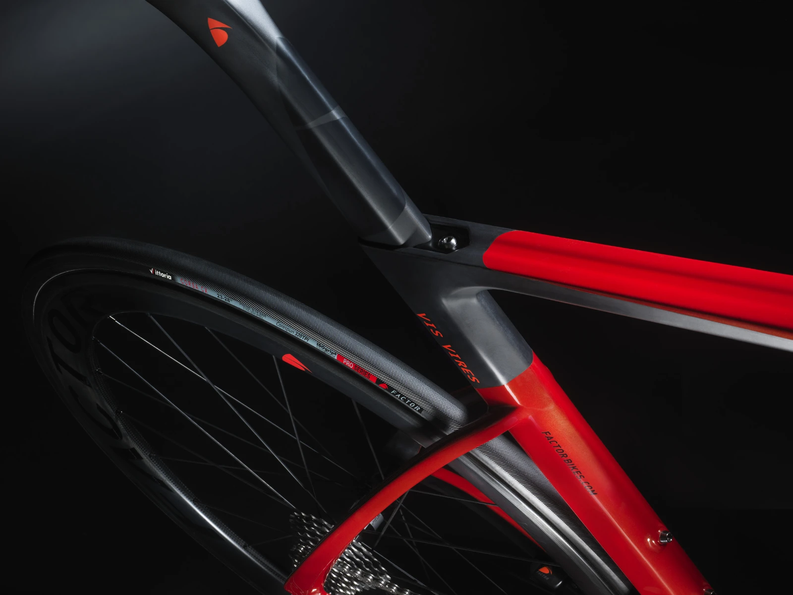 A Di2 battery is mounted in the seat post