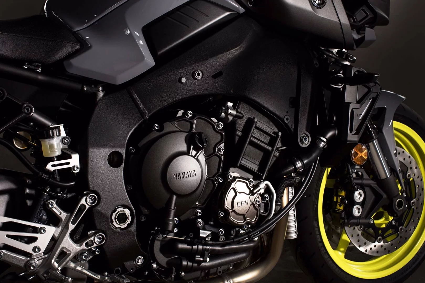 Yamaha MT-10: 999cc crossplane crankshaft R1 engine is presumably retuned for road shenanigans