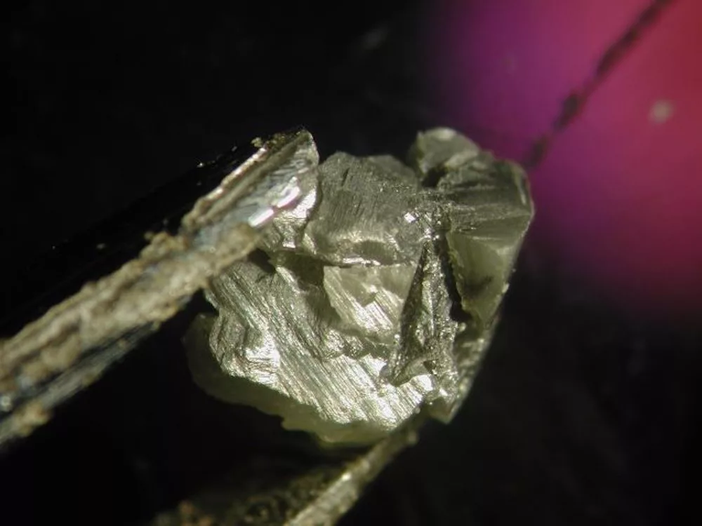 Fluid impurities in diamonds have allowed scientists to date the stones more accurately