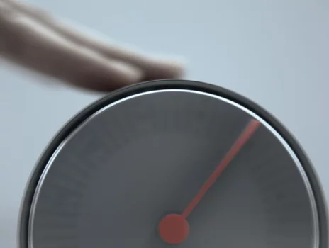 The pocket-sized World Clock measures 85 mm (3.3 in) in diameter and weighs 144 g (5 oz)