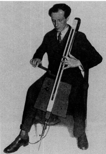 The Magnetovore Magnetic Cello is loosely based on the Theremin Cello developed by Leon Theremin himself, and first appearing on stage in 1932