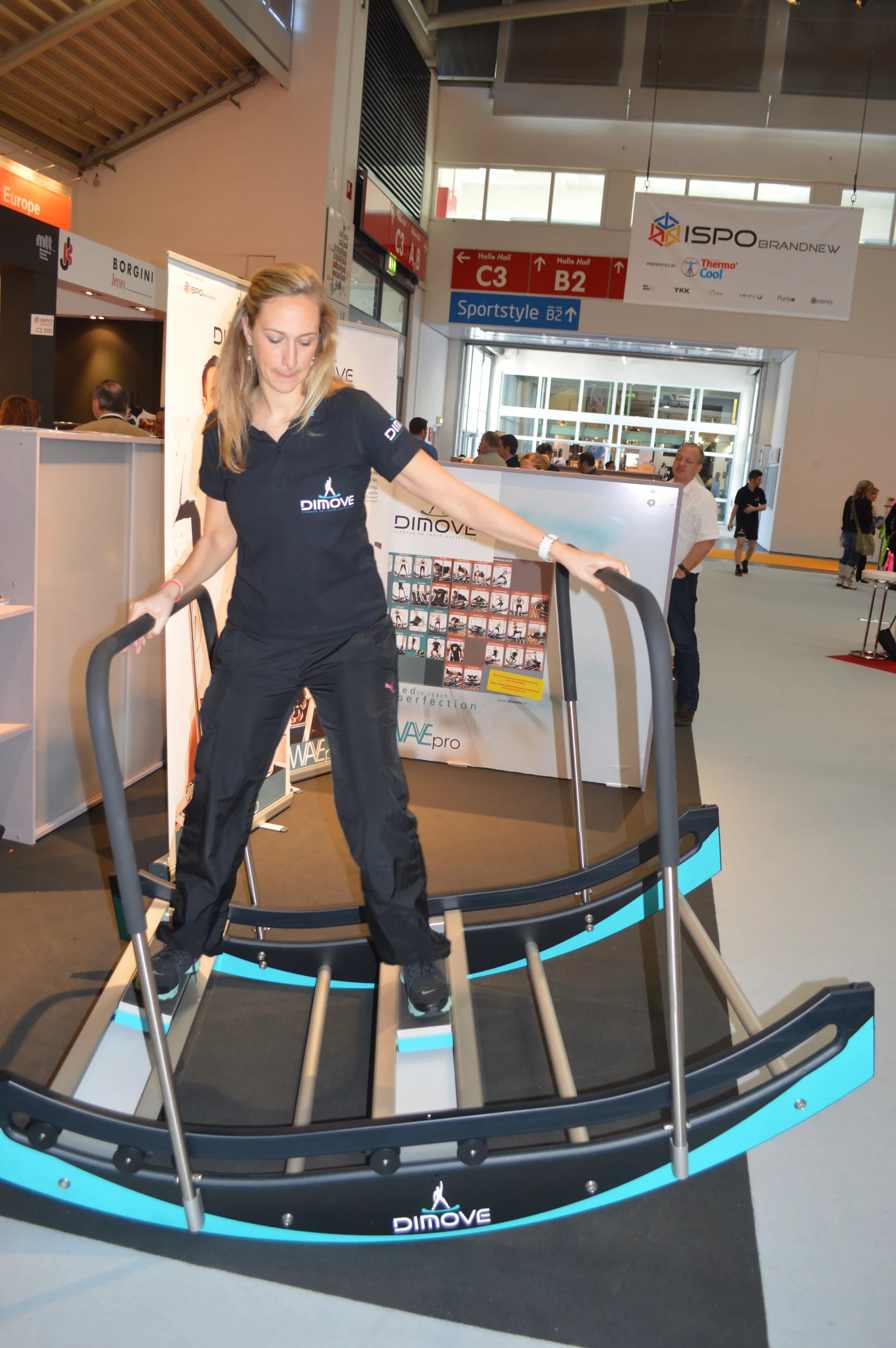 A DIMOVE rep shows us how it's done