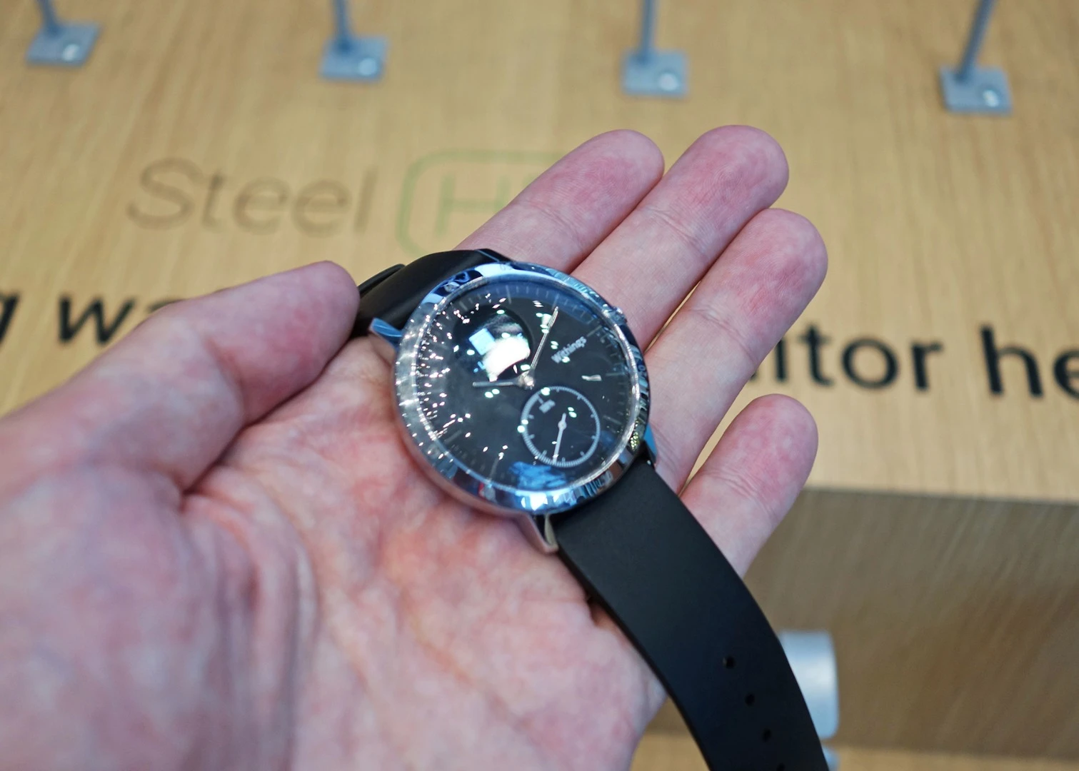 Heart rate monitoring isn't the only upgrade, because there's a new blue LED display too