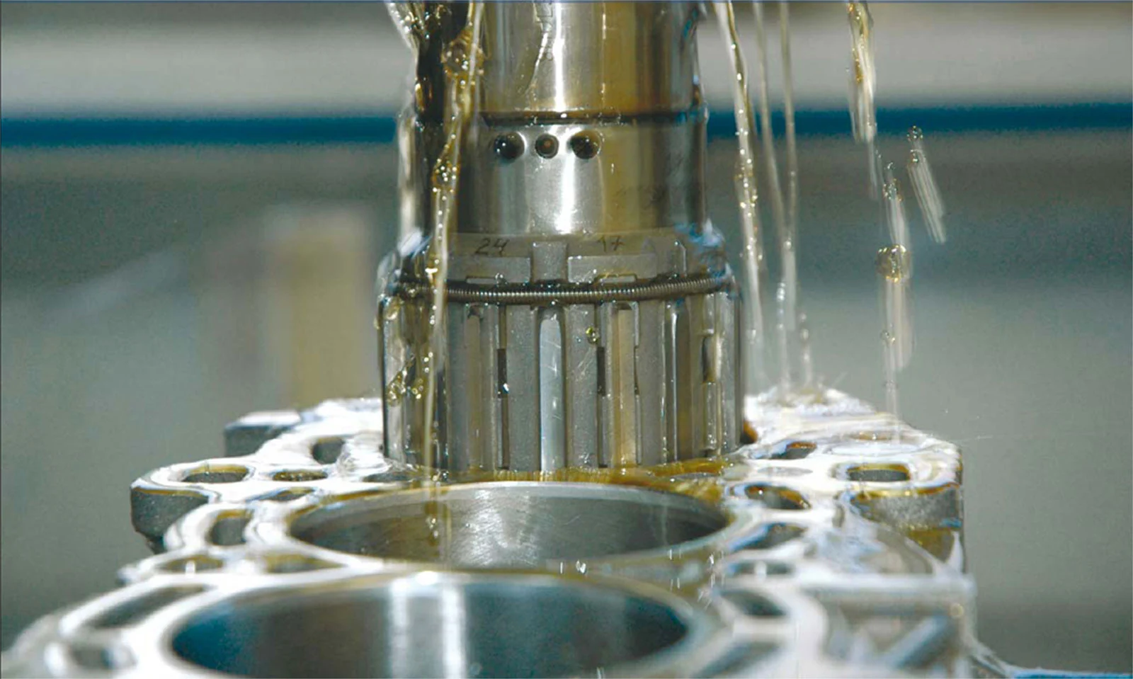 Fraunhofer's cylinder bore hole honing tool