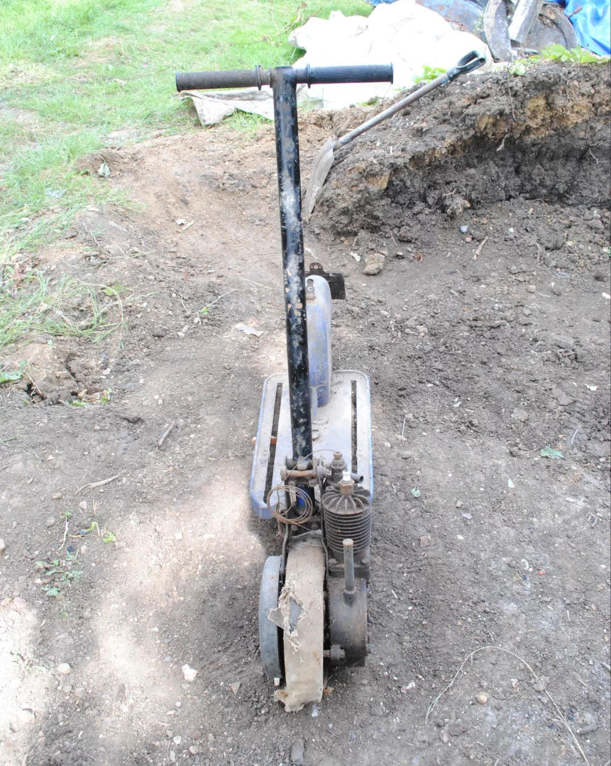 This 1916 Autoped will sell at Bonhams Autumn Stafford Sale on October 16, 2016 with an estimate of US$ 1,000 to $1,500