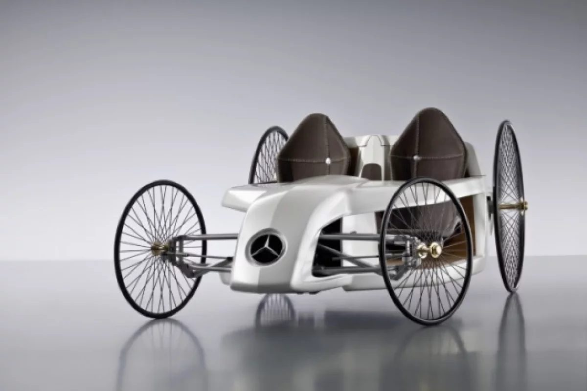Mercedes Benz F-CELL Roadster