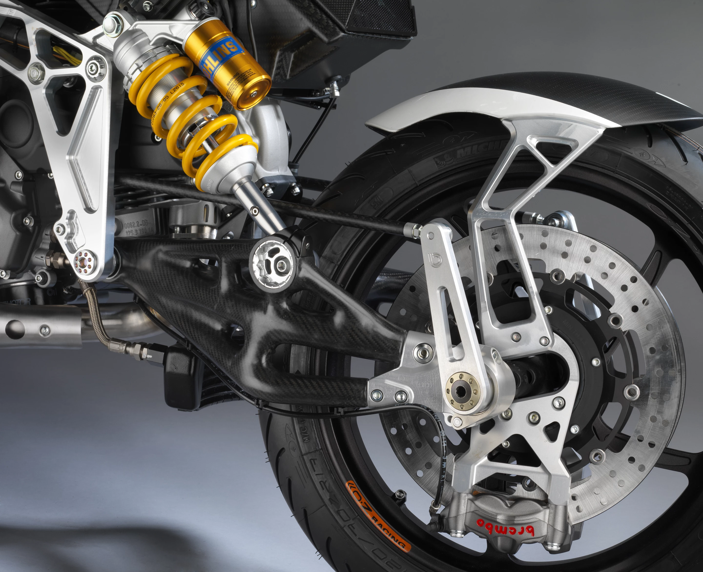 Bimota TESI RC: carbon fiber swingarms at the front and rear allow up to 28 mm of ride height alteration using eccentric adjusters