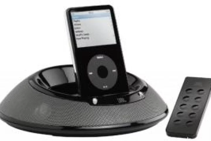 JBL's On Stage 3 iPod docking station - now fully portable and compatible with your iPhone.
