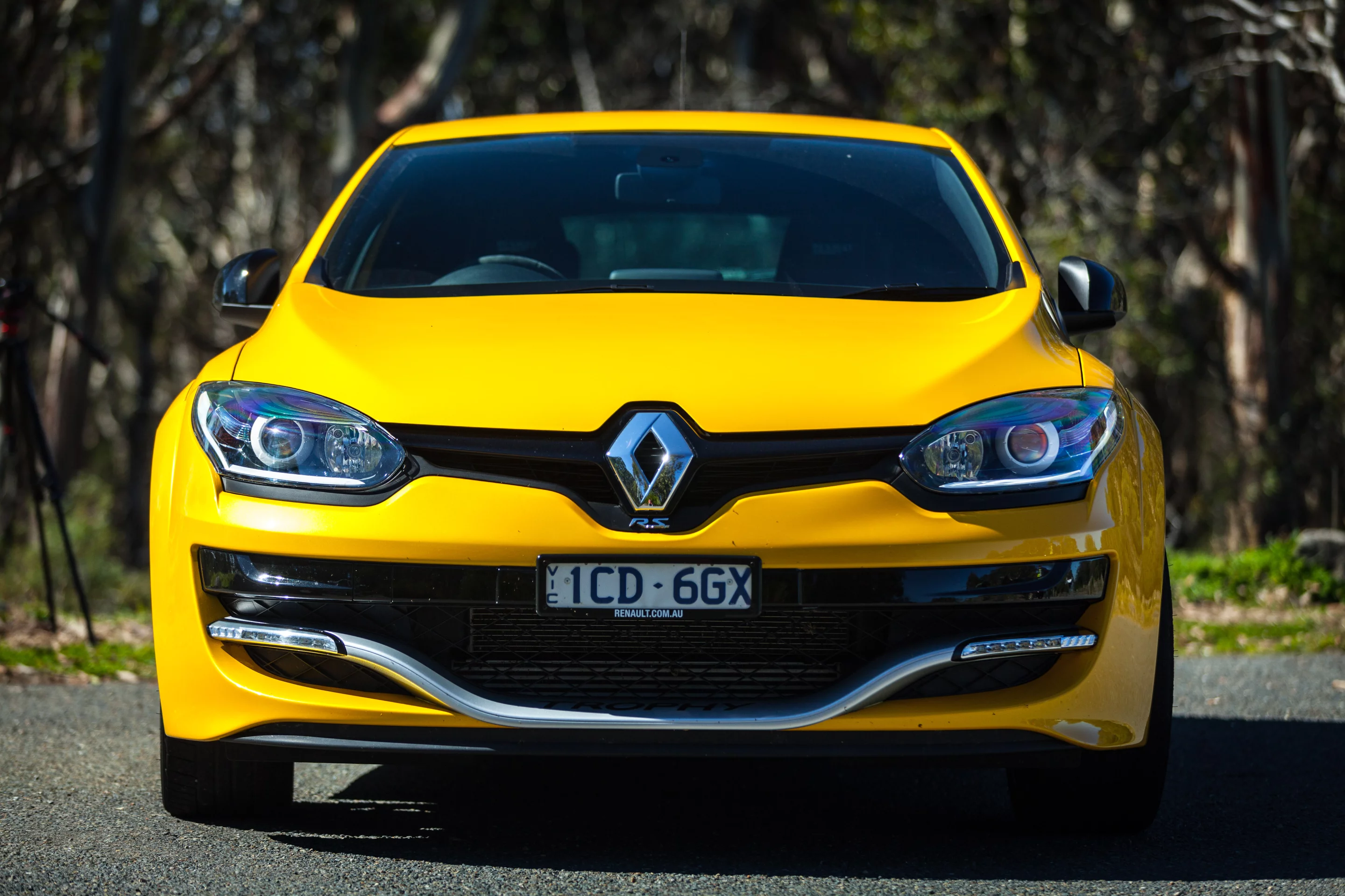 The Megane does a good job of drawing attention (Photo: Loz Blain/Gizmag.com)