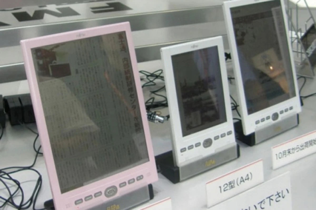 Fujistu’s unveiled its FLEPia e-reader at CEATEC this year