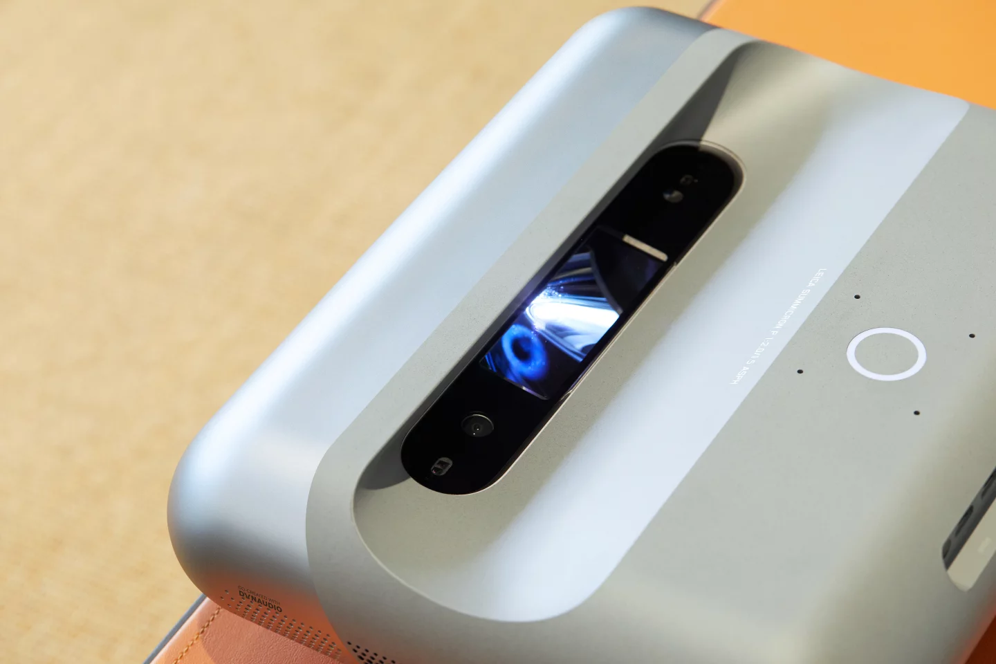 JMGO says that the LED light source should be good for 45,000 hours