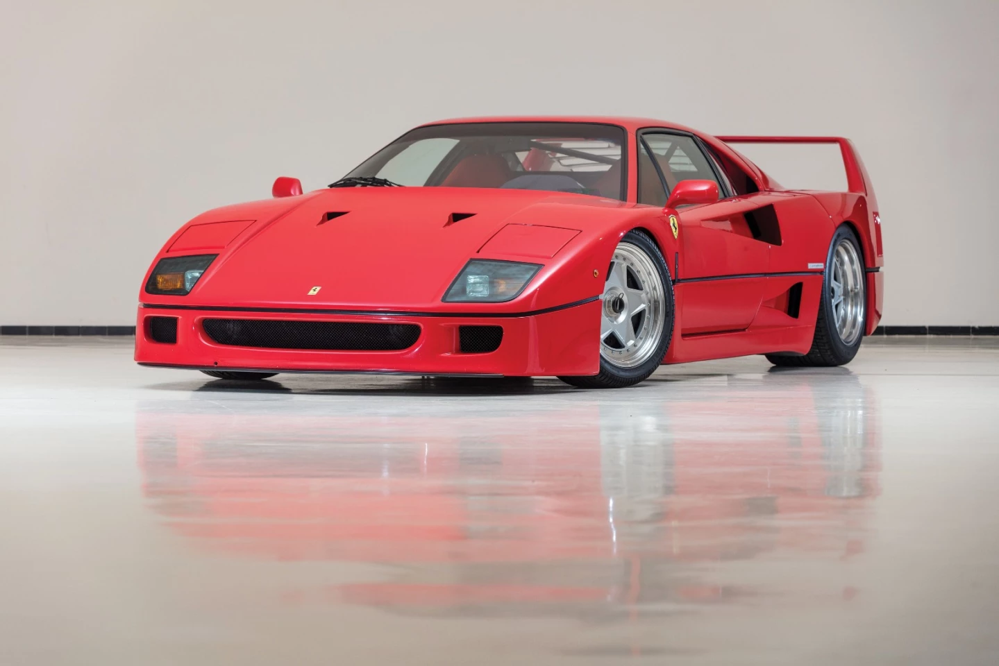 $1,146,048 (€933,125) | 1992 Ferrari F40 | RM-Sotheby's | Lot 123 | Auction Description | Estimate: €850,000 to €950,000