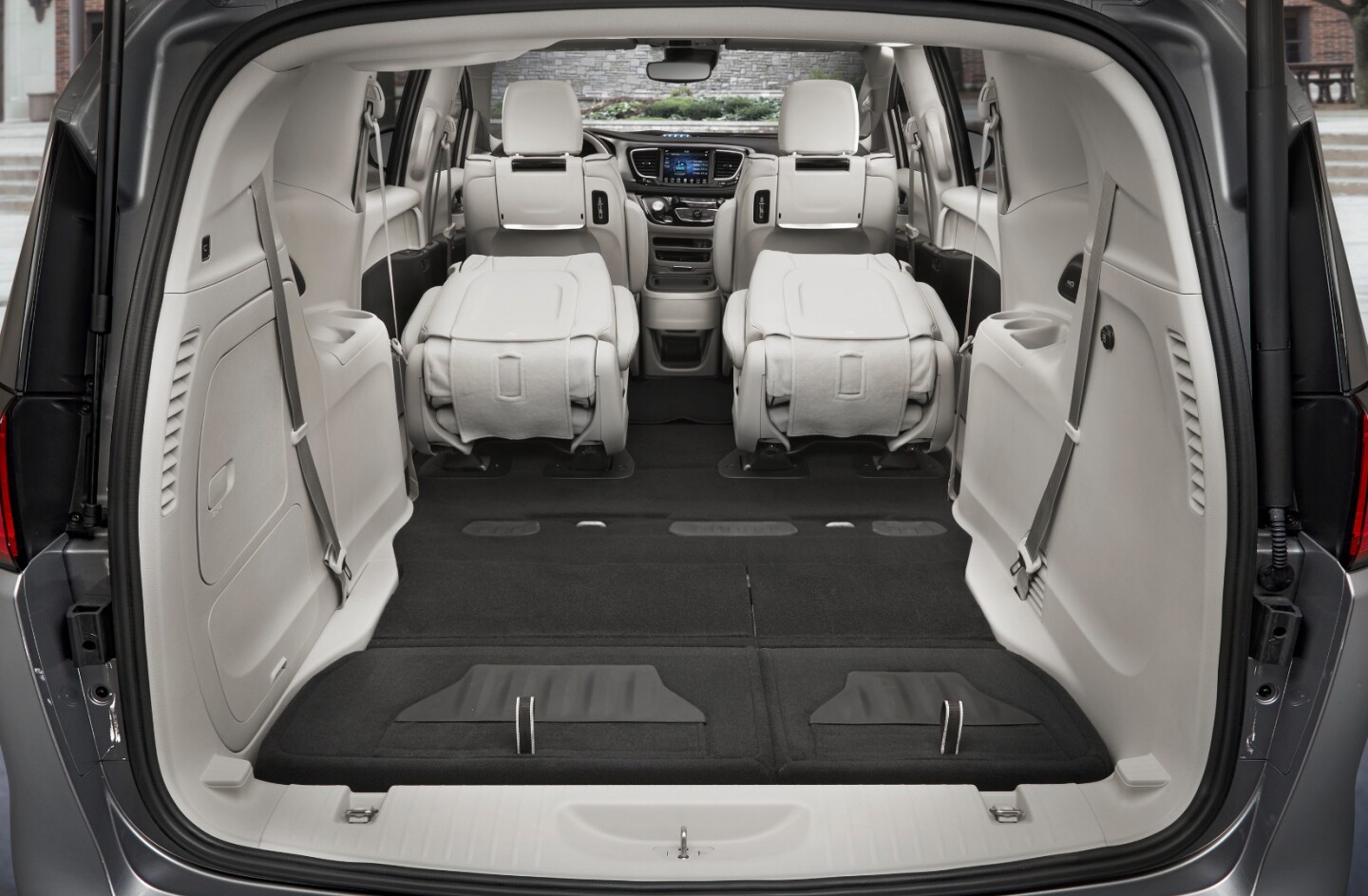Cargo options in the 2017 Pacifica Hybrid are plentiful with over 150 cubic feet available all told