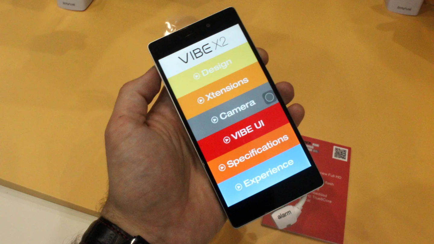 The Vibe X2's screen packs 441 pixels per inch (PPI) (Photo: Chris Wood/Gizmag.com)