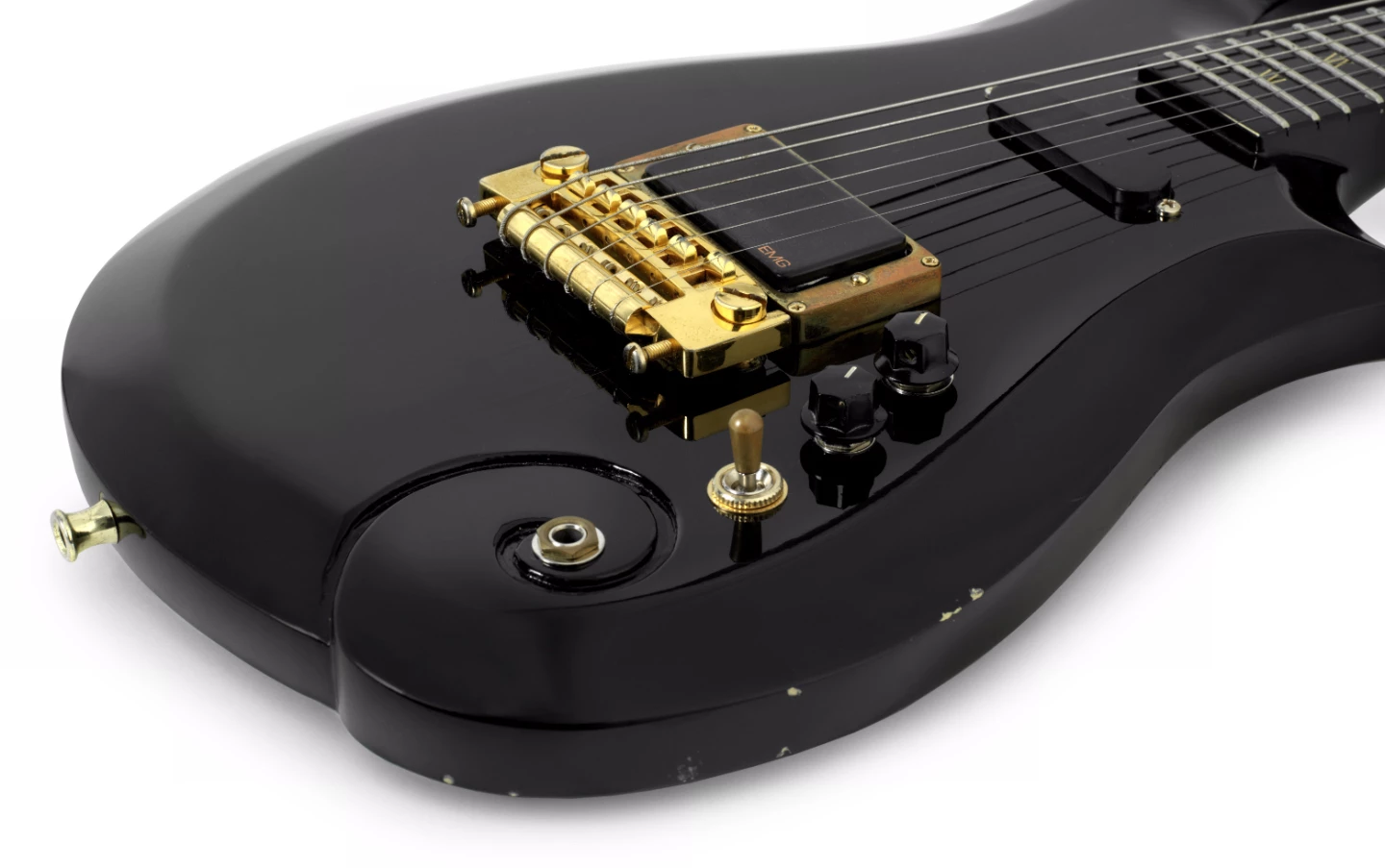 Prince's Cloud guitar is estimated to sell for between £25,000 and £30,000 ($30,000 to $40,000)