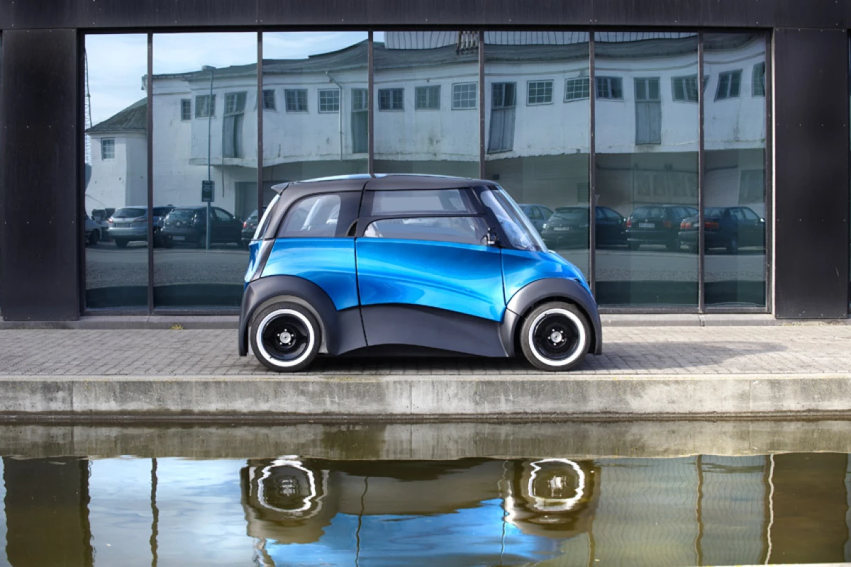 ECOmove's QBEAK is an electric car targeted at urban dwellers